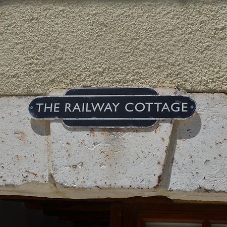 The Railway Cottage - Characterful And Comfortable Holiday Cottage Piégut-Pluviers Eksteriør bilde