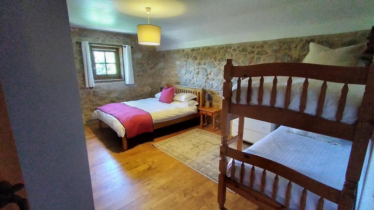 The Railway Cottage - Characterful And Comfortable Holiday Cottage Piégut-Pluviers Eksteriør bilde